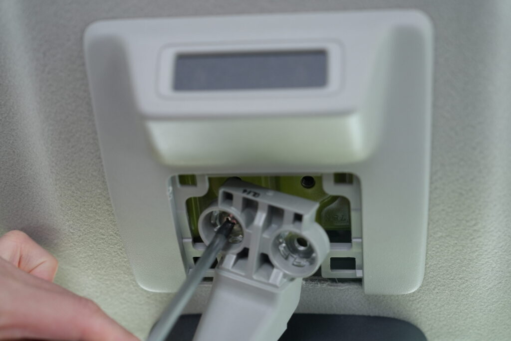 ジムニー 純正ルームミラー ステーごと取り外し シーン