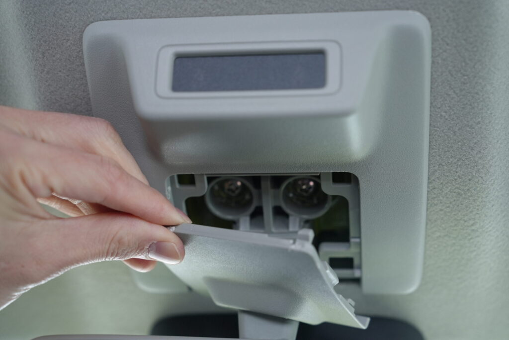 ジムニー ルームミラー 純正ステー 固定ネジ 見える